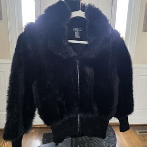 Lisa International Vintgage. Faux Fur Zip-Front Bomber Jacket - Black. S